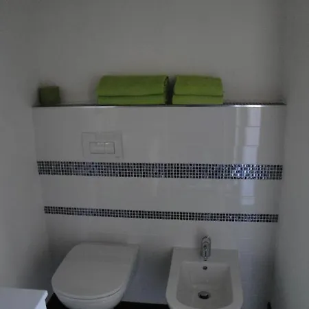 Casa Tre Corti * Интра